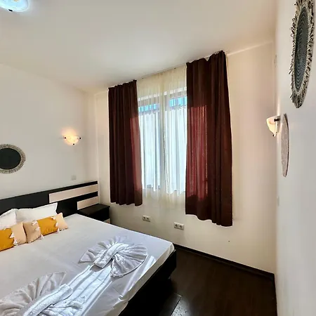 Menada Imperial Heights * Slăntjev Brjag