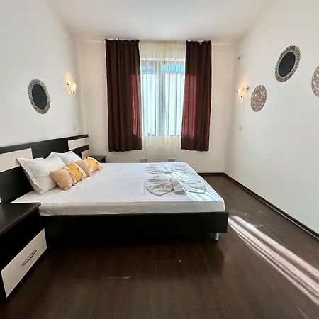 Menada Imperial Heights * Slăntjev Brjag